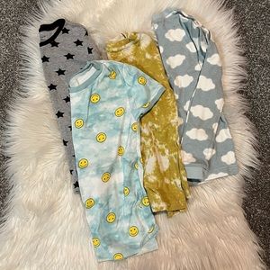 Boys pajama bundle - sizes 6-8 - old Navy, Poshmark, good condition
